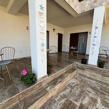 Pensiune Casa Giulia Vama Veche