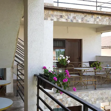 Guest house Casa Giulia 3*