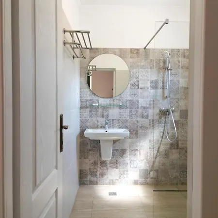 Casa Giulia Vama Veche
